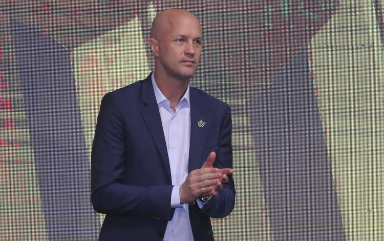 出任印尼足协体育顾问,小克鲁伊夫:印尼对足球的激情随处可见